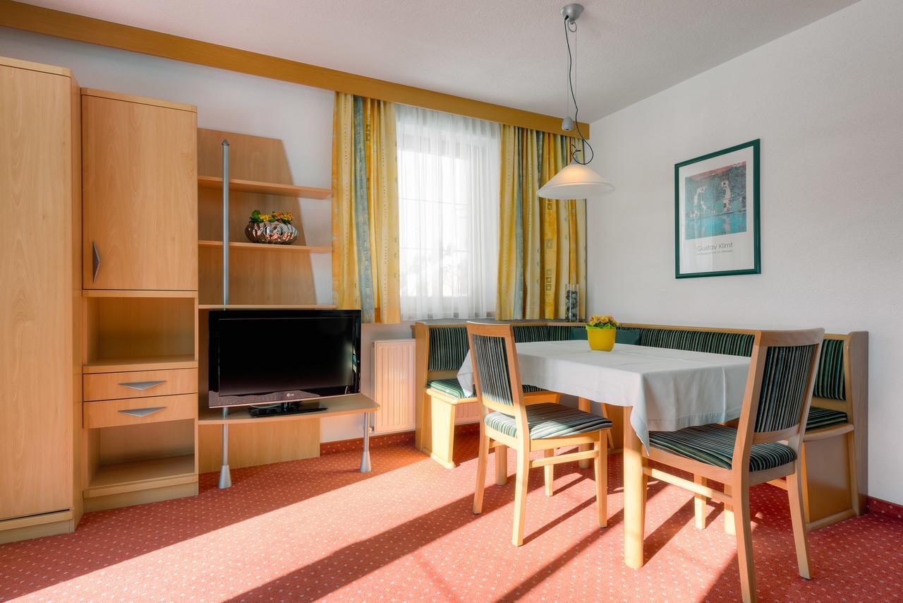 Апартаменты Haus Kaschutnig Фис Экстерьер фото