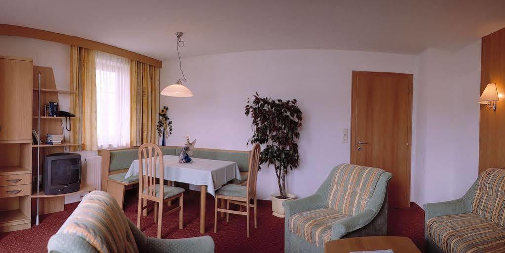 Апартаменты Haus Kaschutnig Фис Экстерьер фото